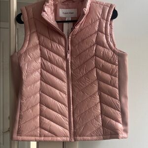 Calvin Klein Blush Shine Blossom Puffer Vest M